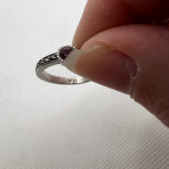 Purple gem ring with VII inscribed victorian textured silver ring band - size 7 - Picture 8 of 9